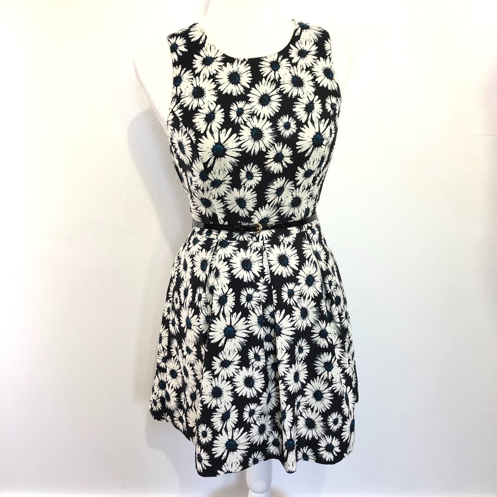 Forever 21 Black & Blue Lined Daisy Dress